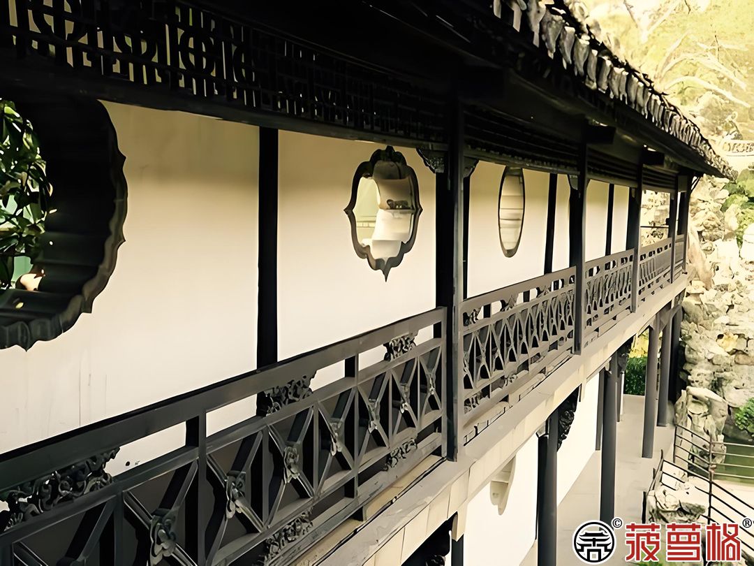 复廊花窗,传统与现代的完美融合 复廊花窗,传统与现代的完美融合